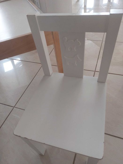 Ikea 3 krzesłka kritter oraz stolik dla dziecka