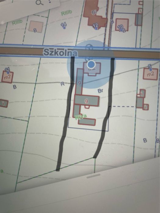 Dom wolnostojący z mieszkaniem i zabudowaniami gospodarczymi