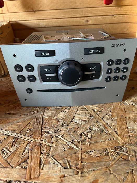 Radio samochodowe Opel Corsa D (2013) - kolor srebrny