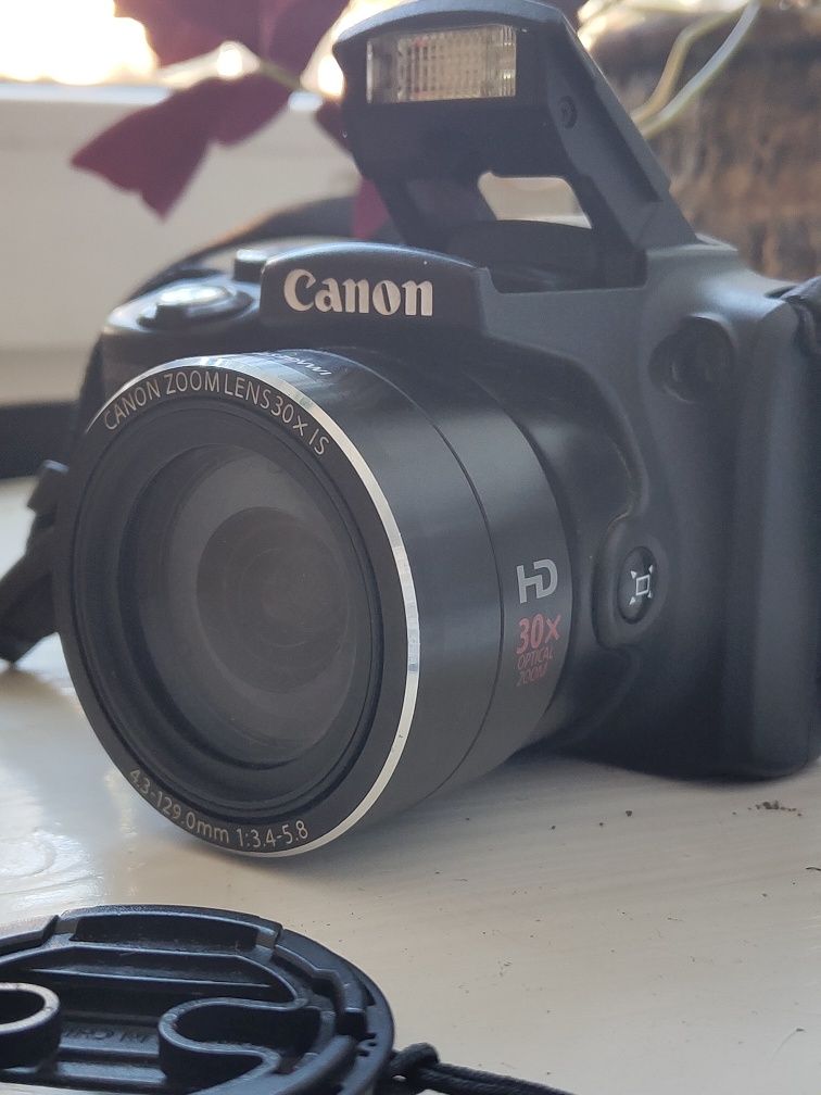 Продам фотоаппарат Canon SX500IS