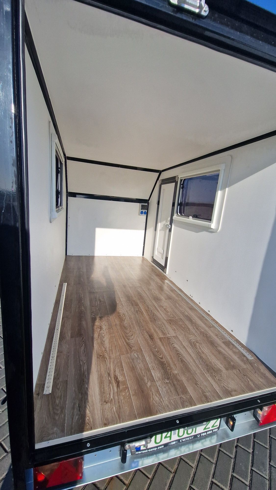 Minicamp Everest Lekki mały kemping camper DMC 600 do 1000kg NOWA