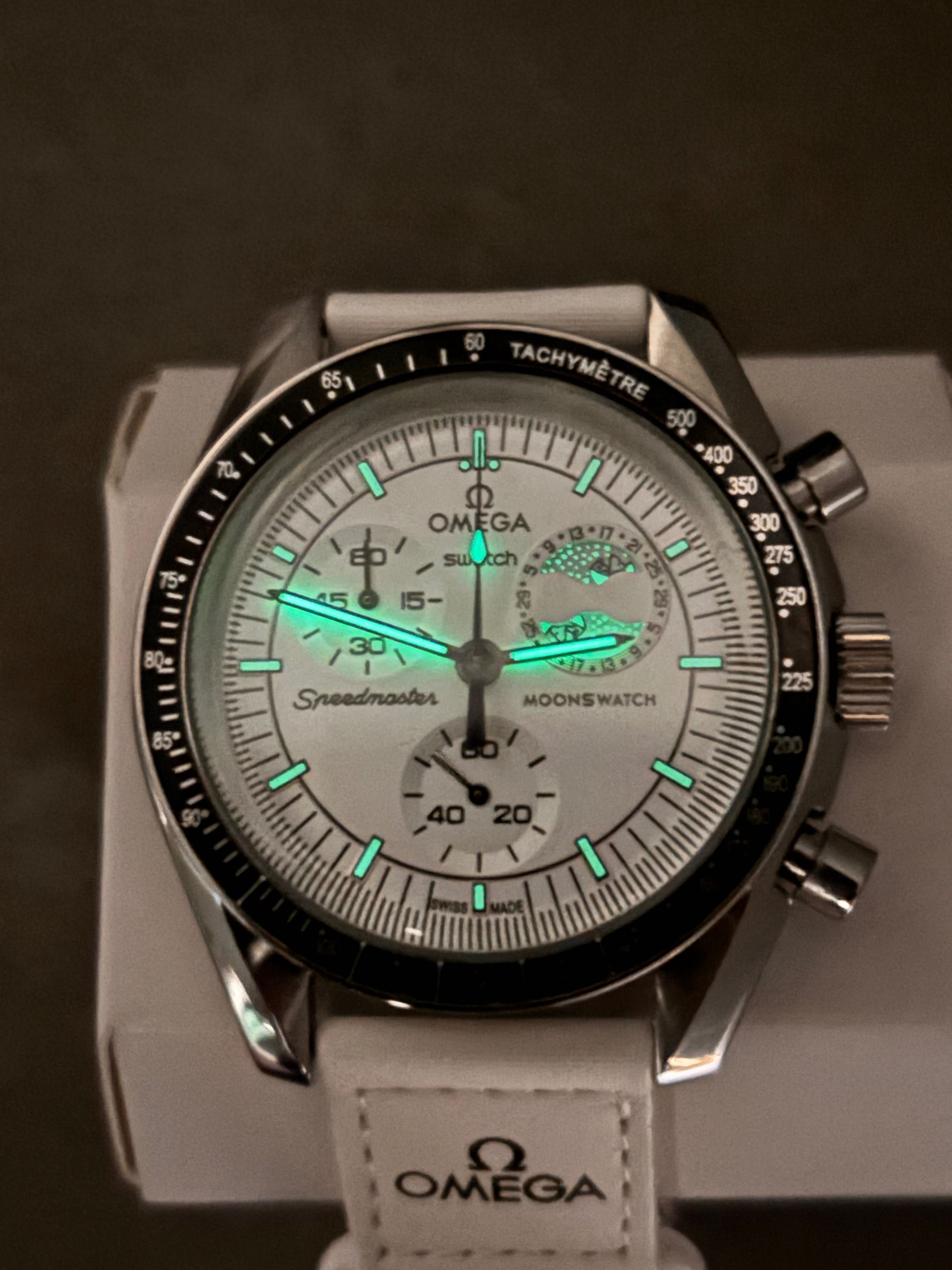 MoonSwatch Omega Moonphase Snoopy – metalowa koperta, nowy