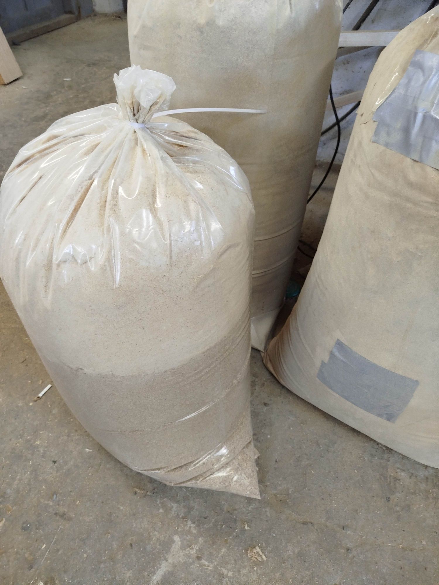 Trociny suche 5x200l wióry