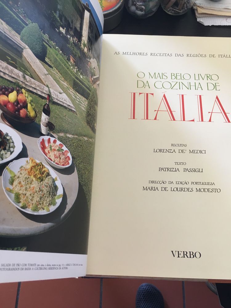 Livro “O mais belo livro de cozinha de Italia”