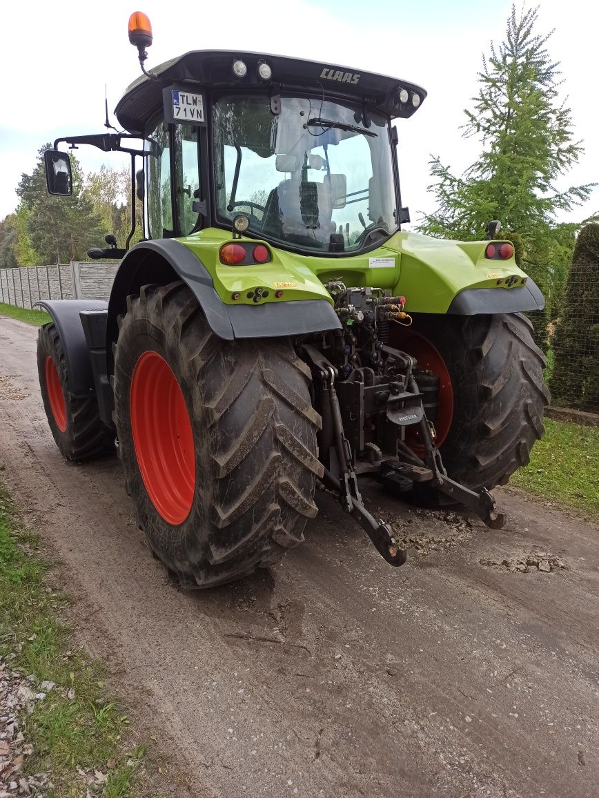 Claas arion 640 Massey Ferguson dyna 6