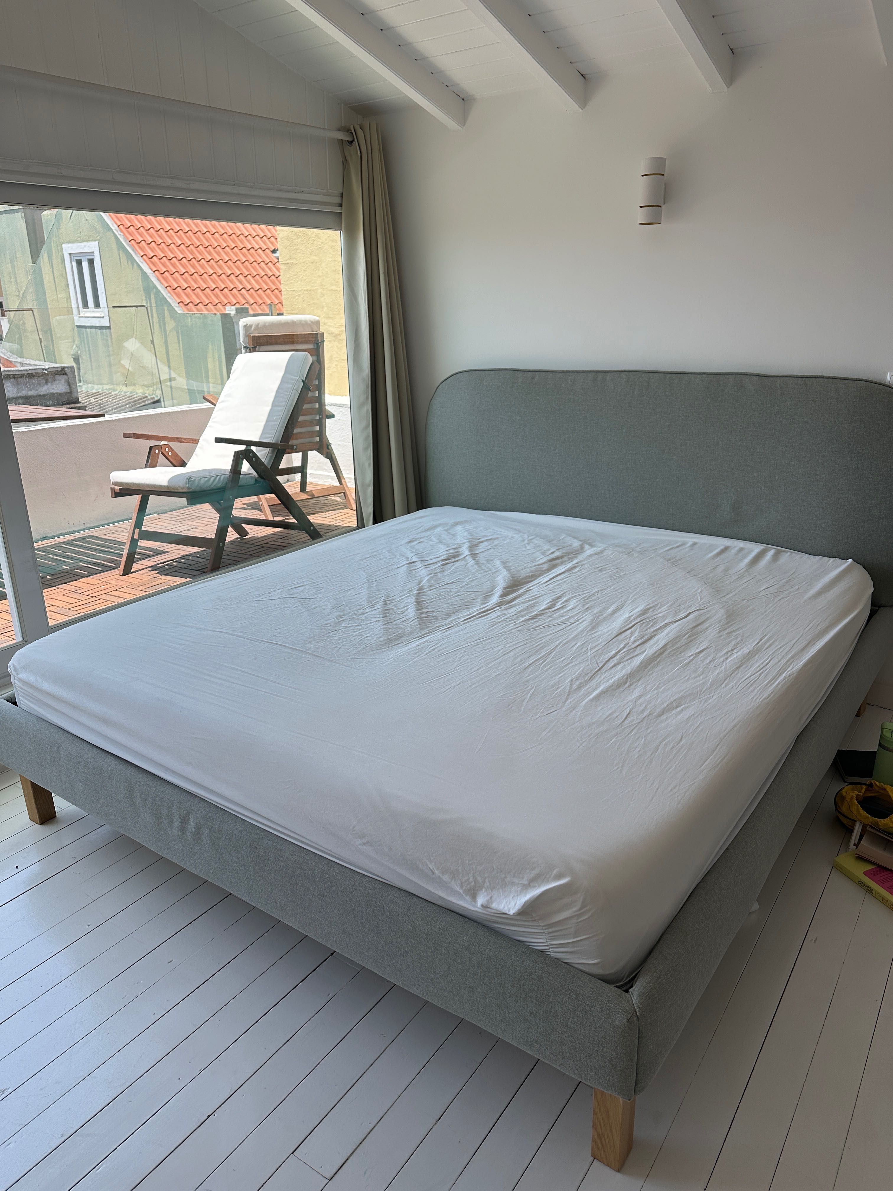 Estrutura de cama King Size – IKEA VADHEIM