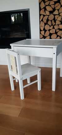 Stolik drewniany biurko ikea dziecięce krzesełko