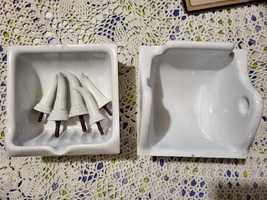 Kafle ceramiczne prl mydelniczka, uchwyt na papier i wieszaki