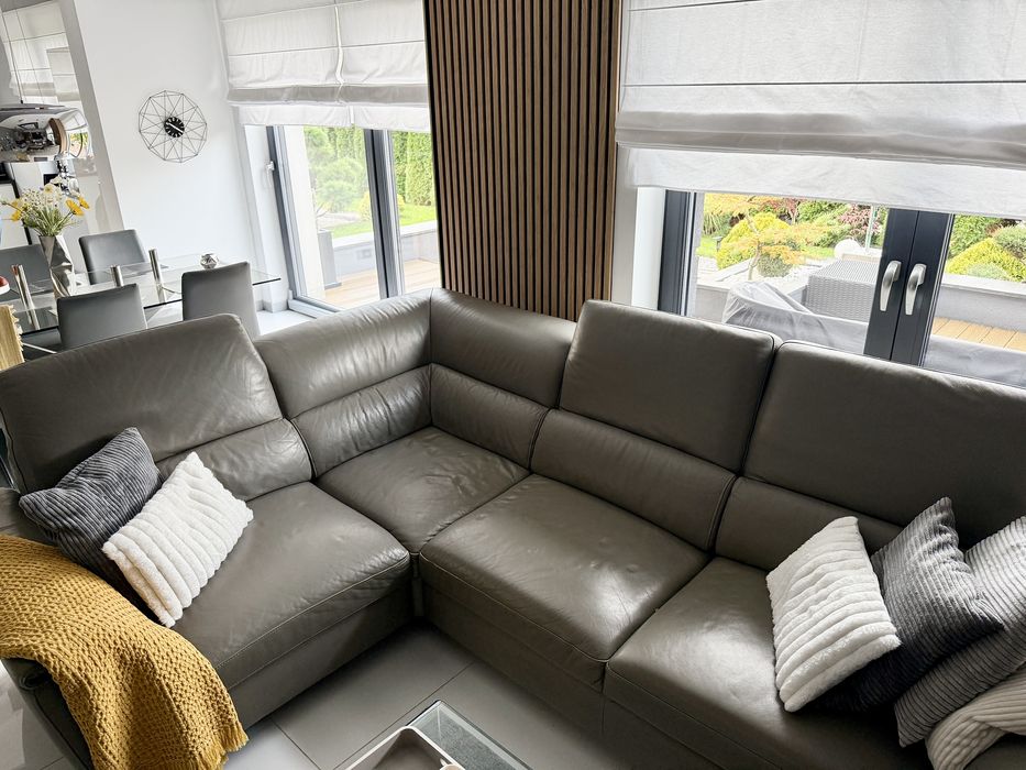 Naroznik  ze skory naturalnej z funkcja spania kler