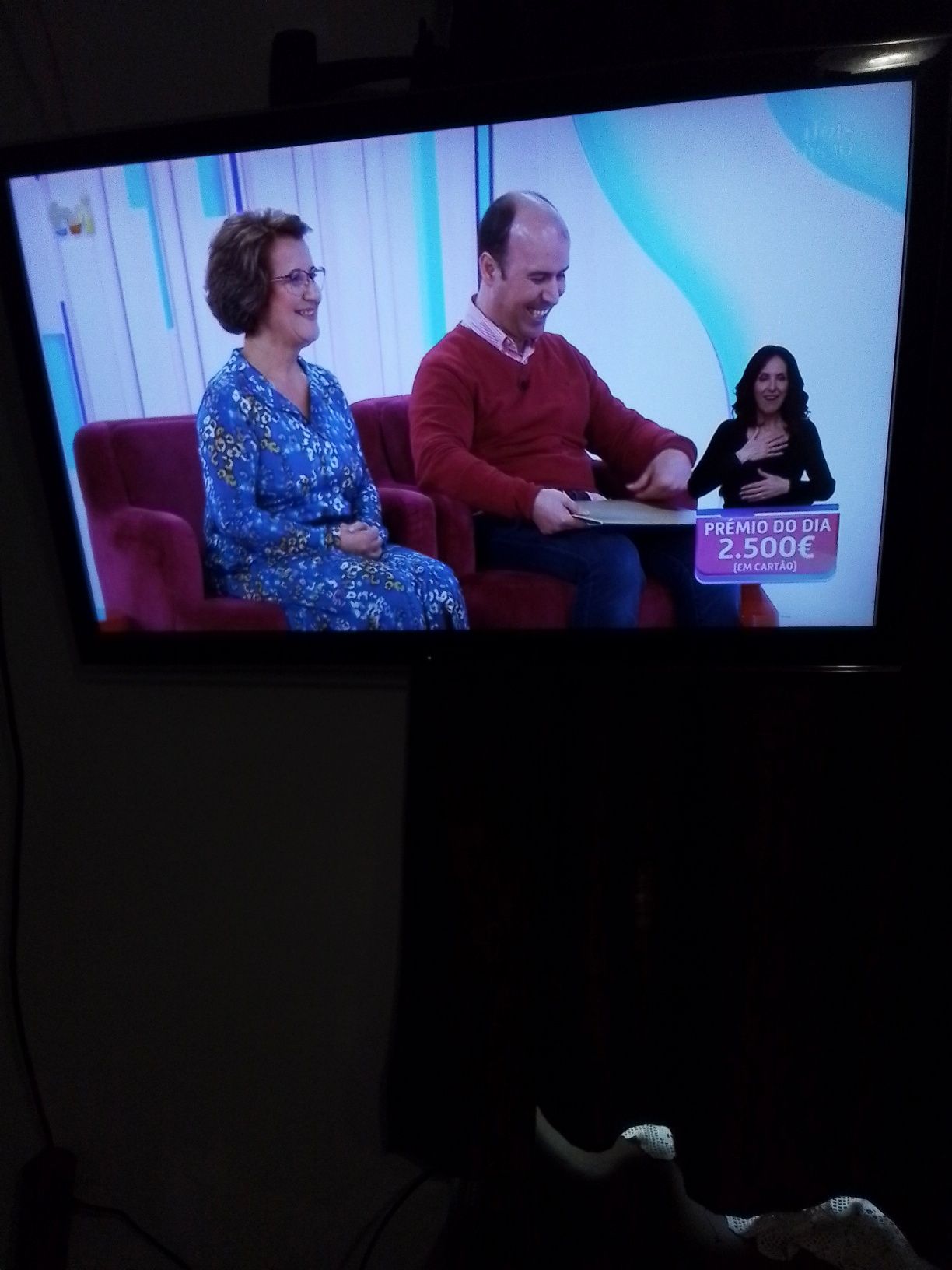 Vendo TV Panasonic com ligação externet.