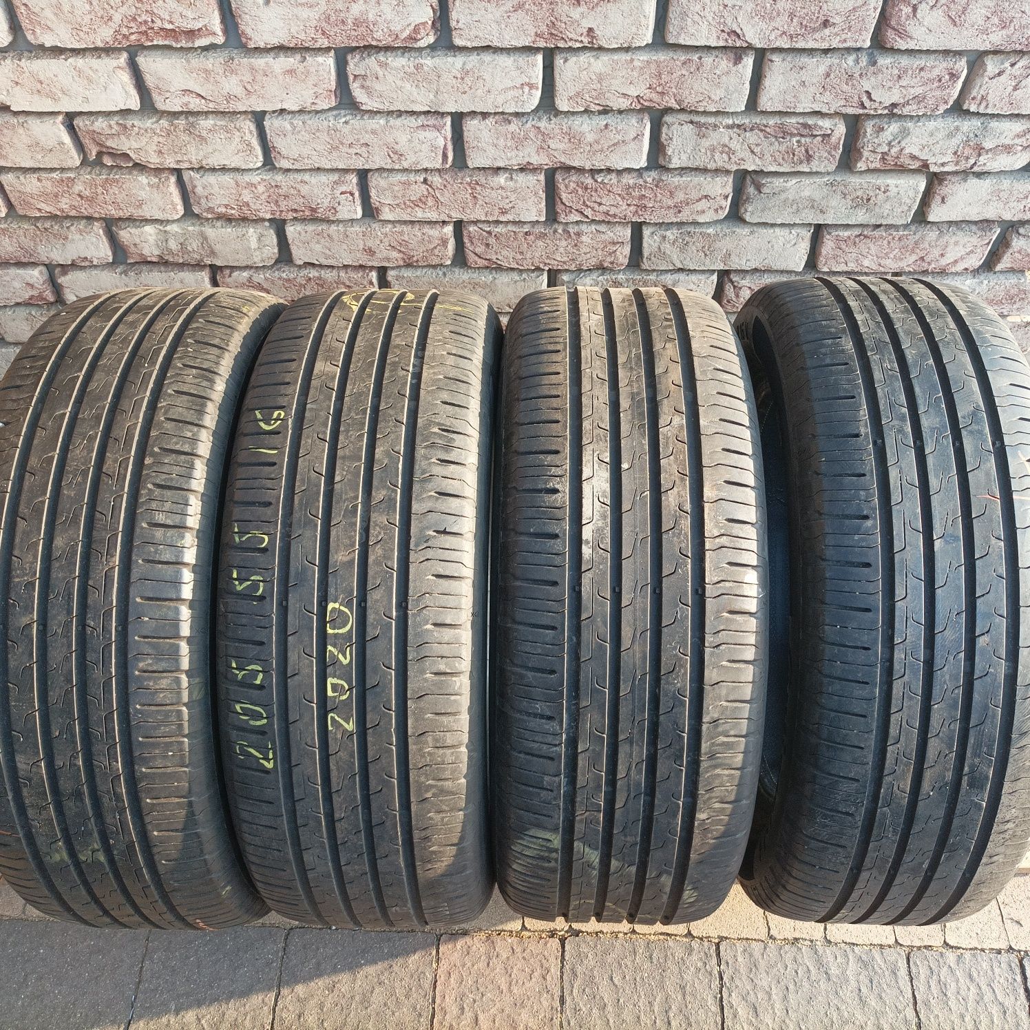 2 lub 4 opony letnie 205/55/16  Continental ok 6 mm