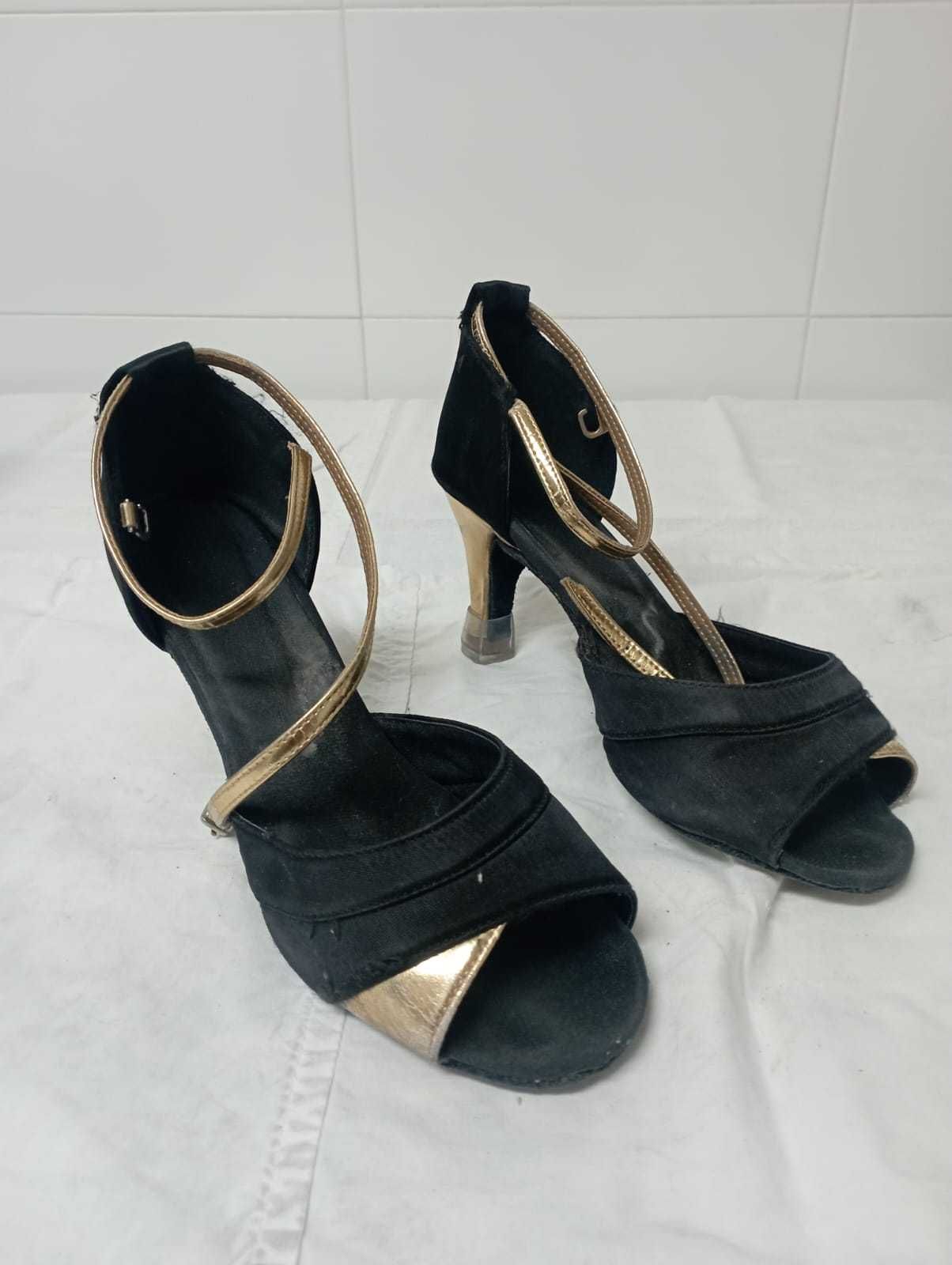 Sapatos de senhora de dança pretos e dourados tamanho 37-38