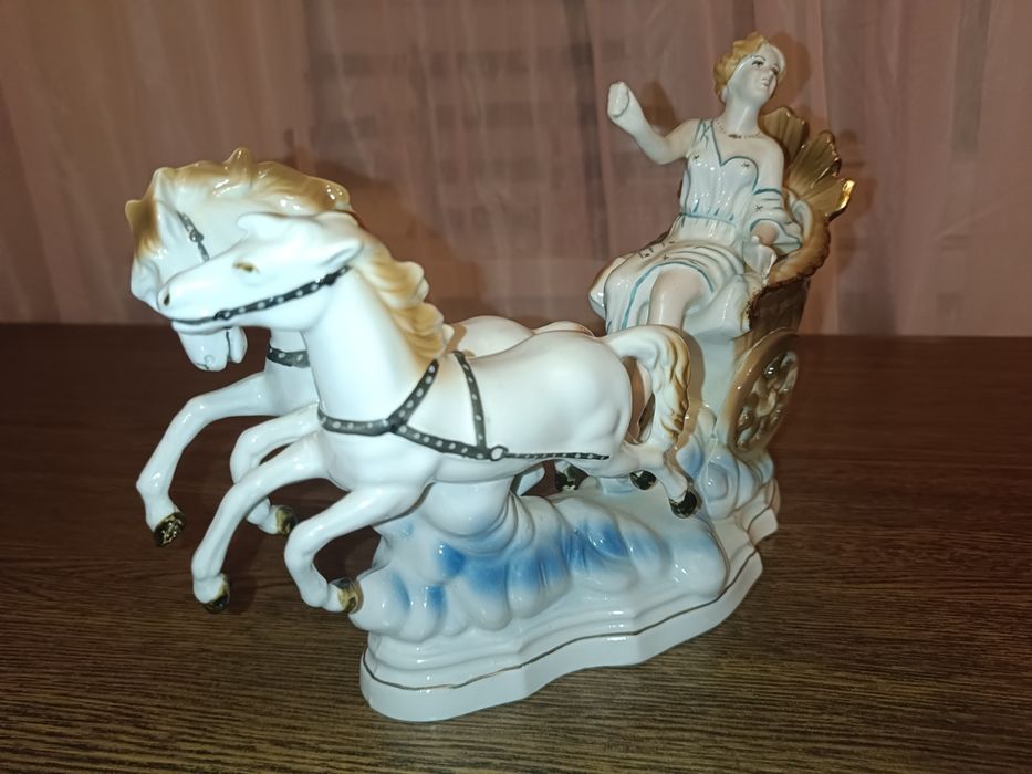 Фарфор, колесниця, Румунія, дівчина в кареті