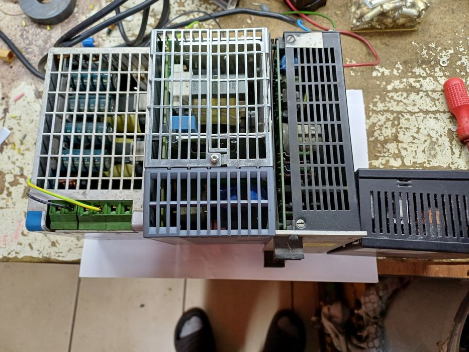 Zasilacze przemysłowe