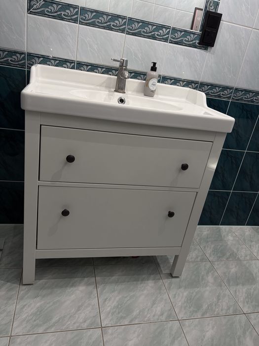 Szafka lazienkowa z umywalką - bez kranu