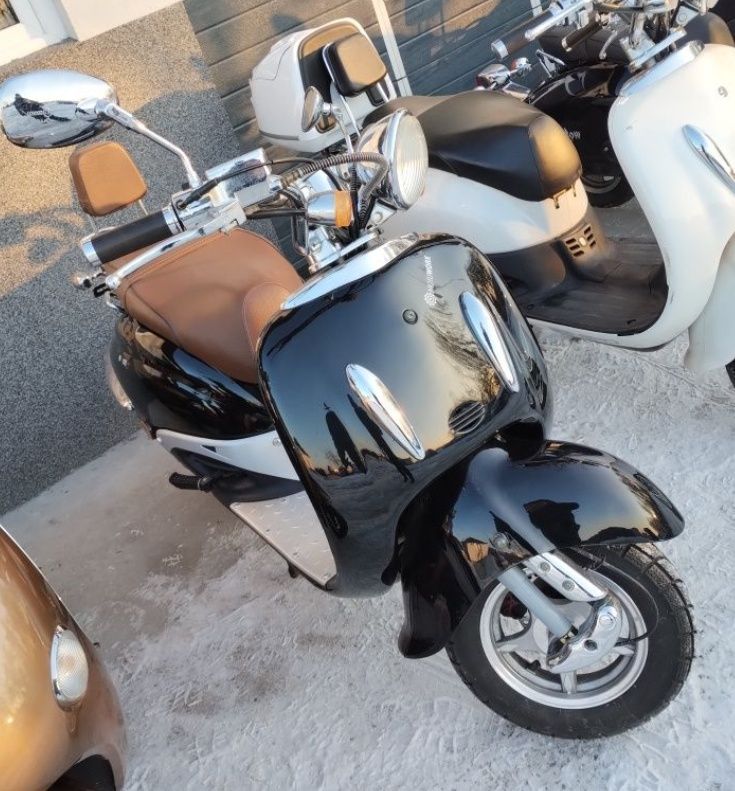 Zadbany skuter Retro Znen  2015r przegięte 4200km nie honda