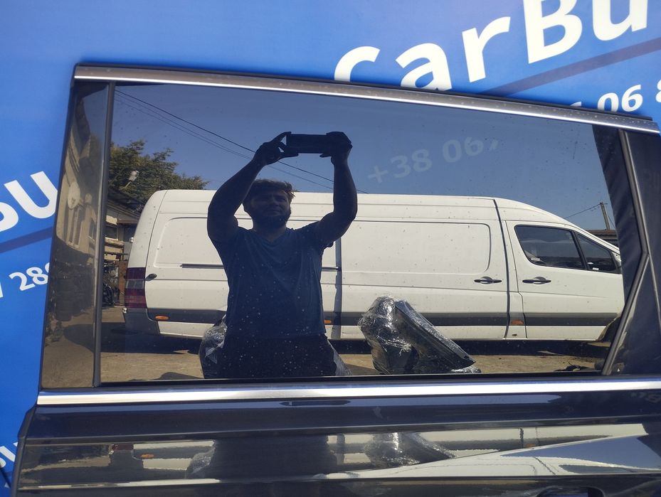 Двері задні ліві Audi Q7 4M Двери задние левые Дверь АУДИ КУ7 4М Шрот