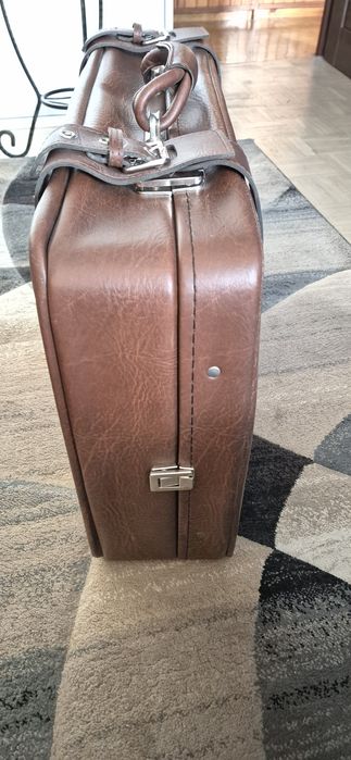 PRL Walizka brązowa