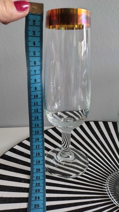 Kieliszki do szampana PRL