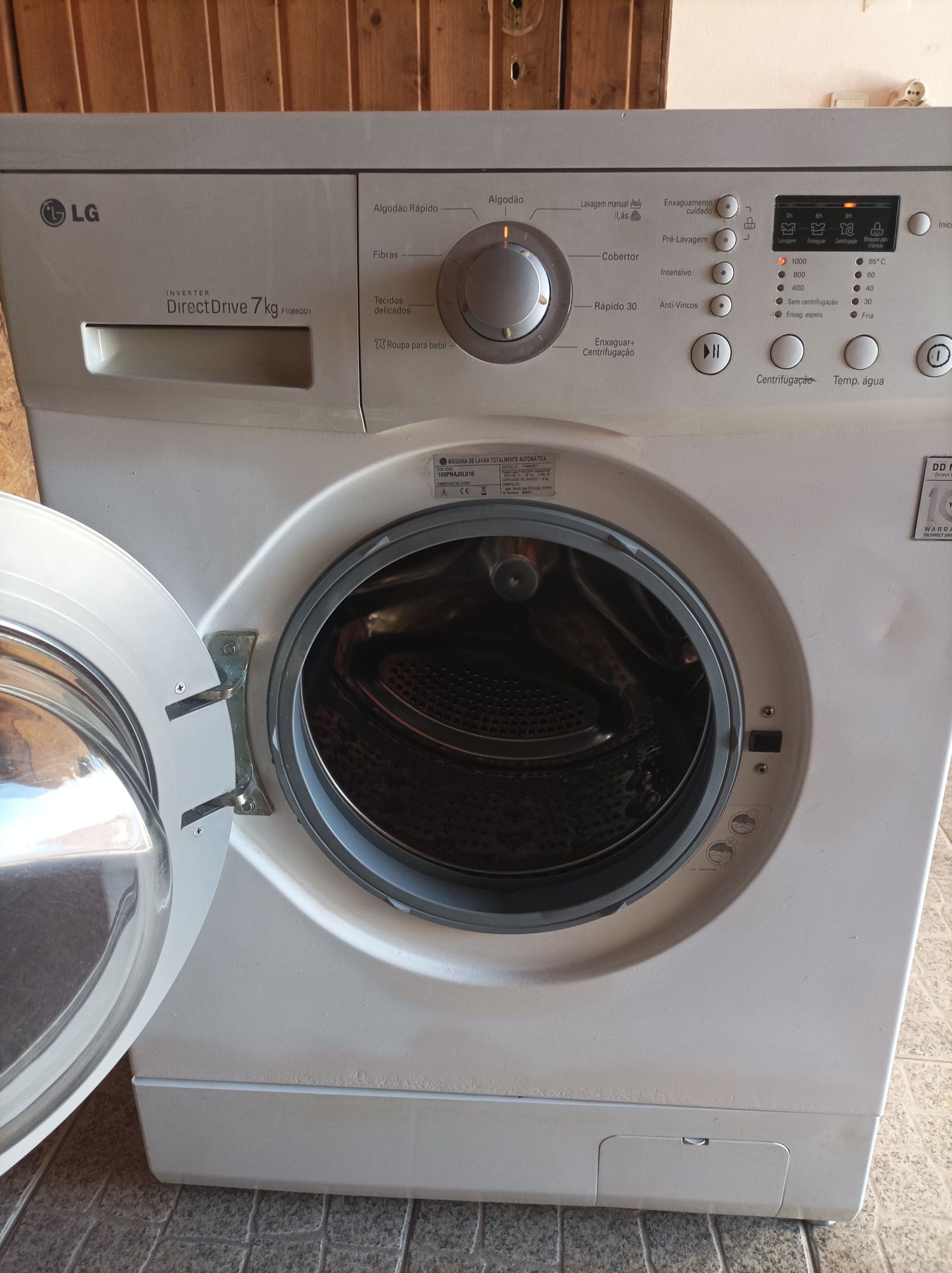Máquina de lavar roupa LG