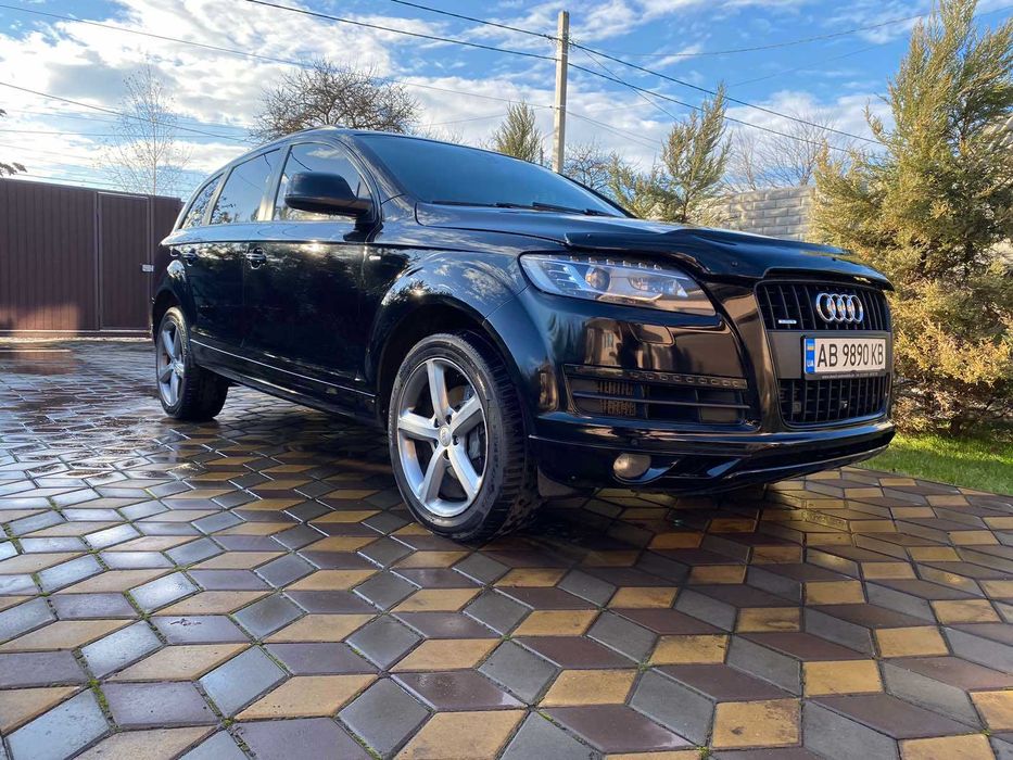 Продаю Audi Q7 2015 год  3.0 тди  Комплектация S line