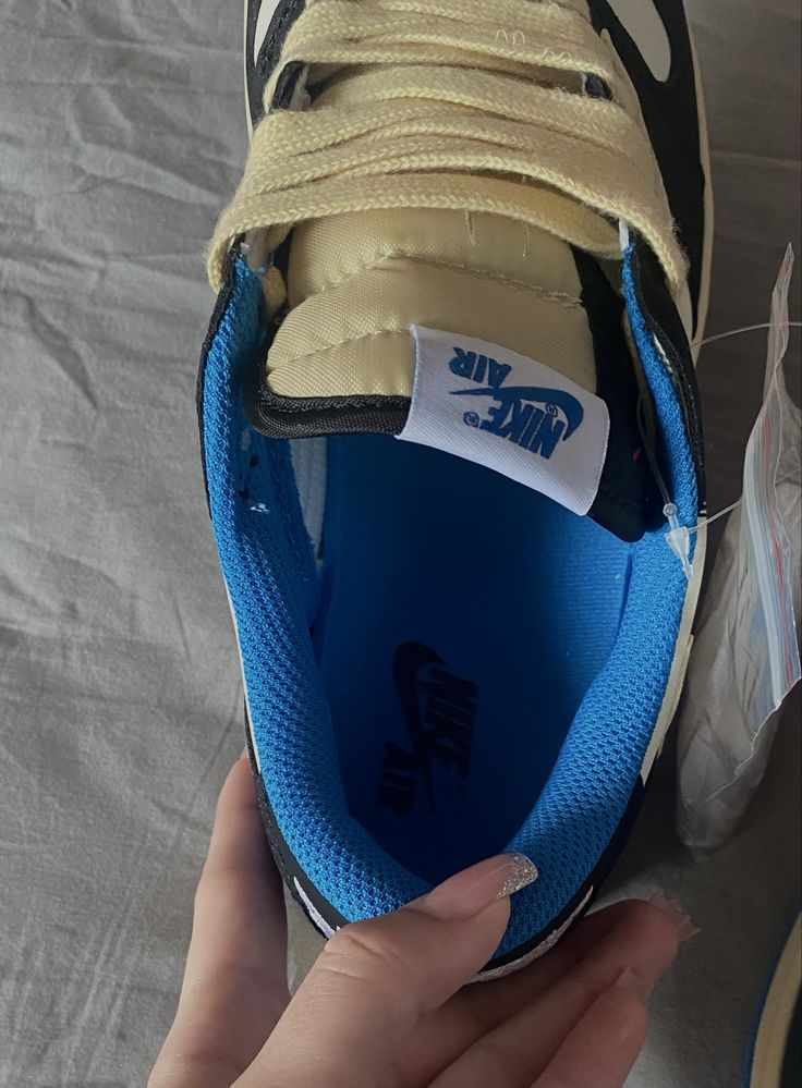 Air Jordan 1 Low Fragment x Travis Scott