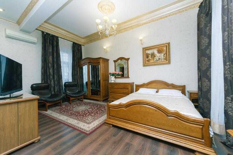 1к квартира, метро Майдан Незалежності, біля McDonalds