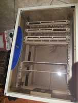 Szafa wisząca rack dzielona 18U i inne rozmiary