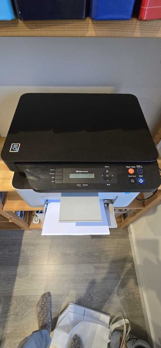 Impressora SAMSUNG Xpress M2070W (Multifunções - Laser Mono - Wi-Fi)