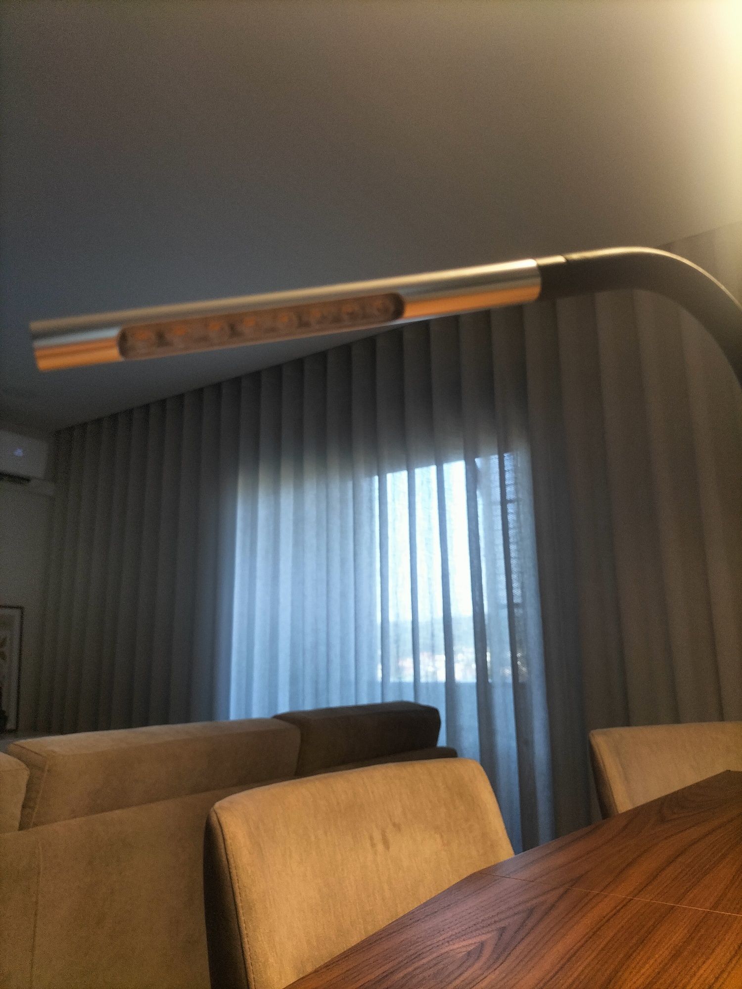 Candeeiro Led de mesa