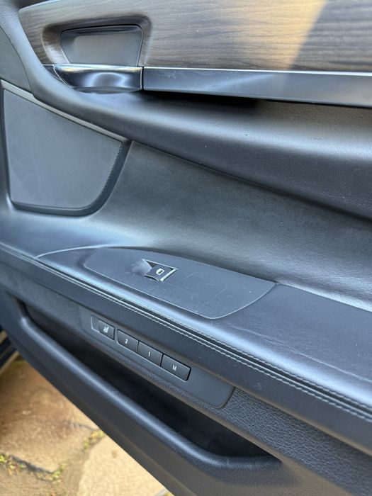 BMW 750 long 4.4 бензин