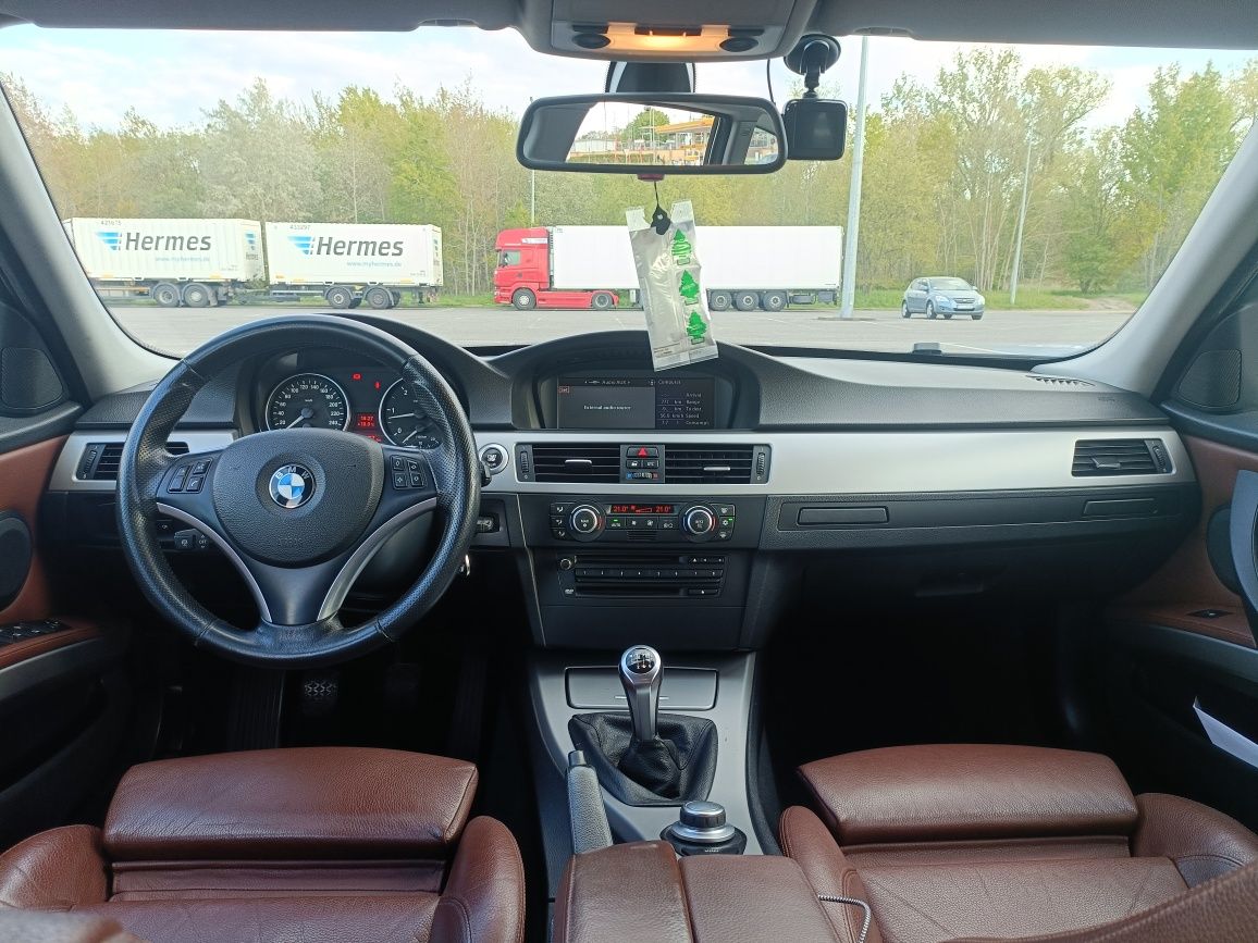 Bmw serii 3 E91 325d 3.0d