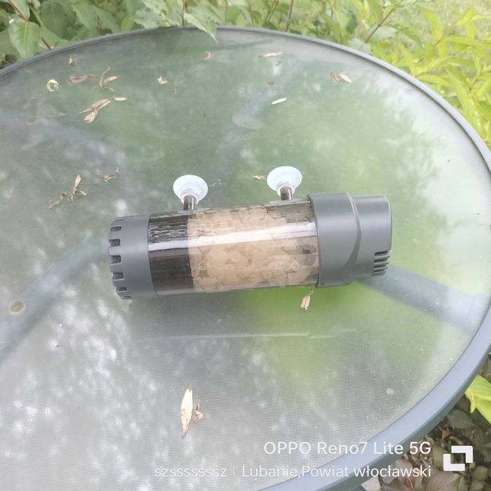 Filtr fluidalny do akwarium z ruchomym złożem