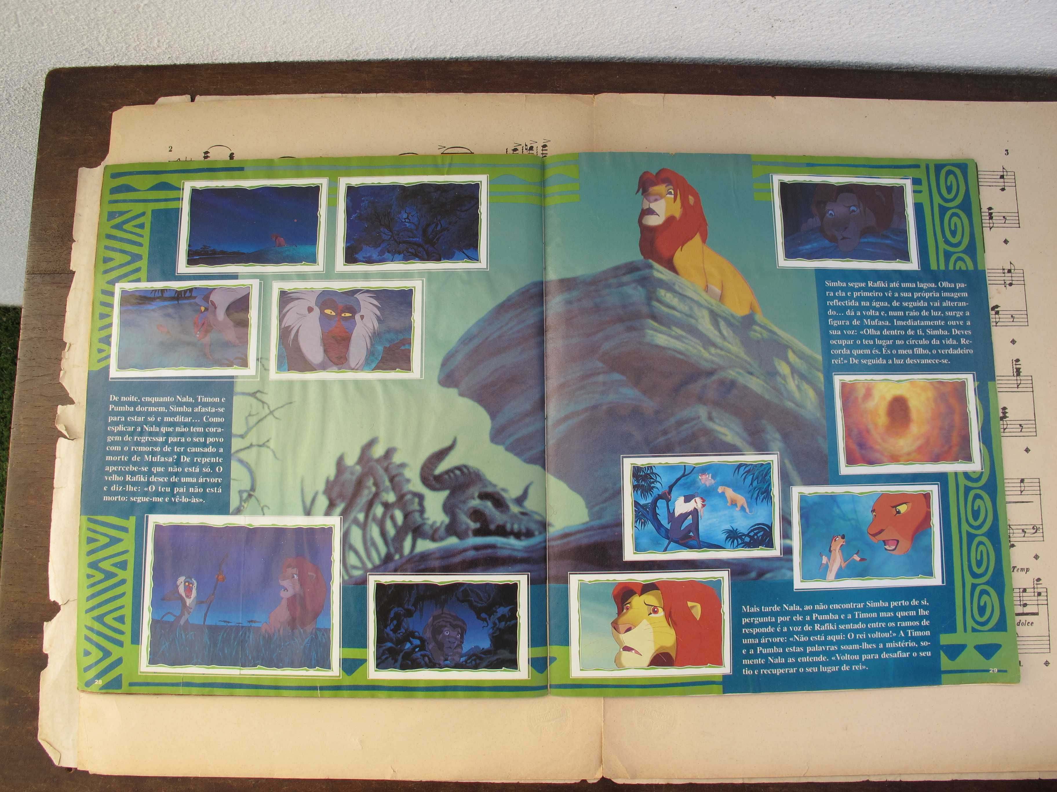 Caderneta de Cromos O Rei Leão - Disney - Panini