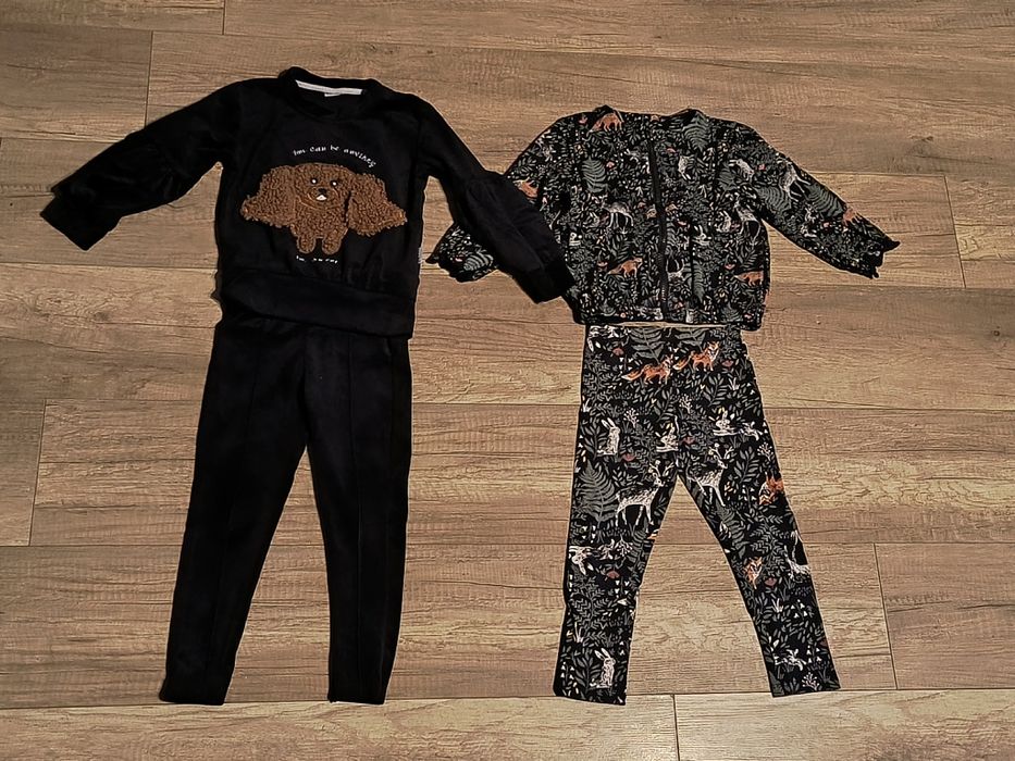 Dwa komplety dresów dla dziewczynki