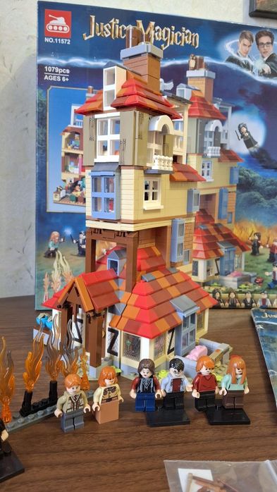 Конструктор  Harry Potter Гаррі Нора Уизли Напад атака на Нору