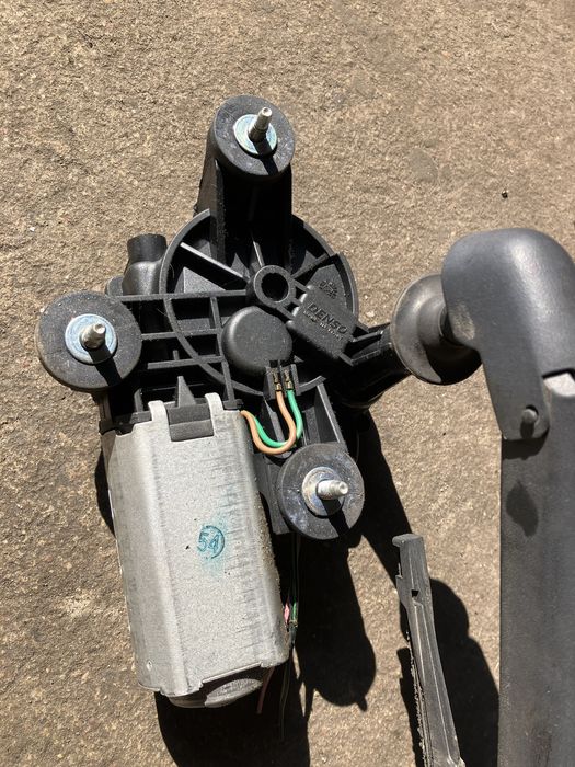 Fiat Panda - mechanizm wycieraczki tył