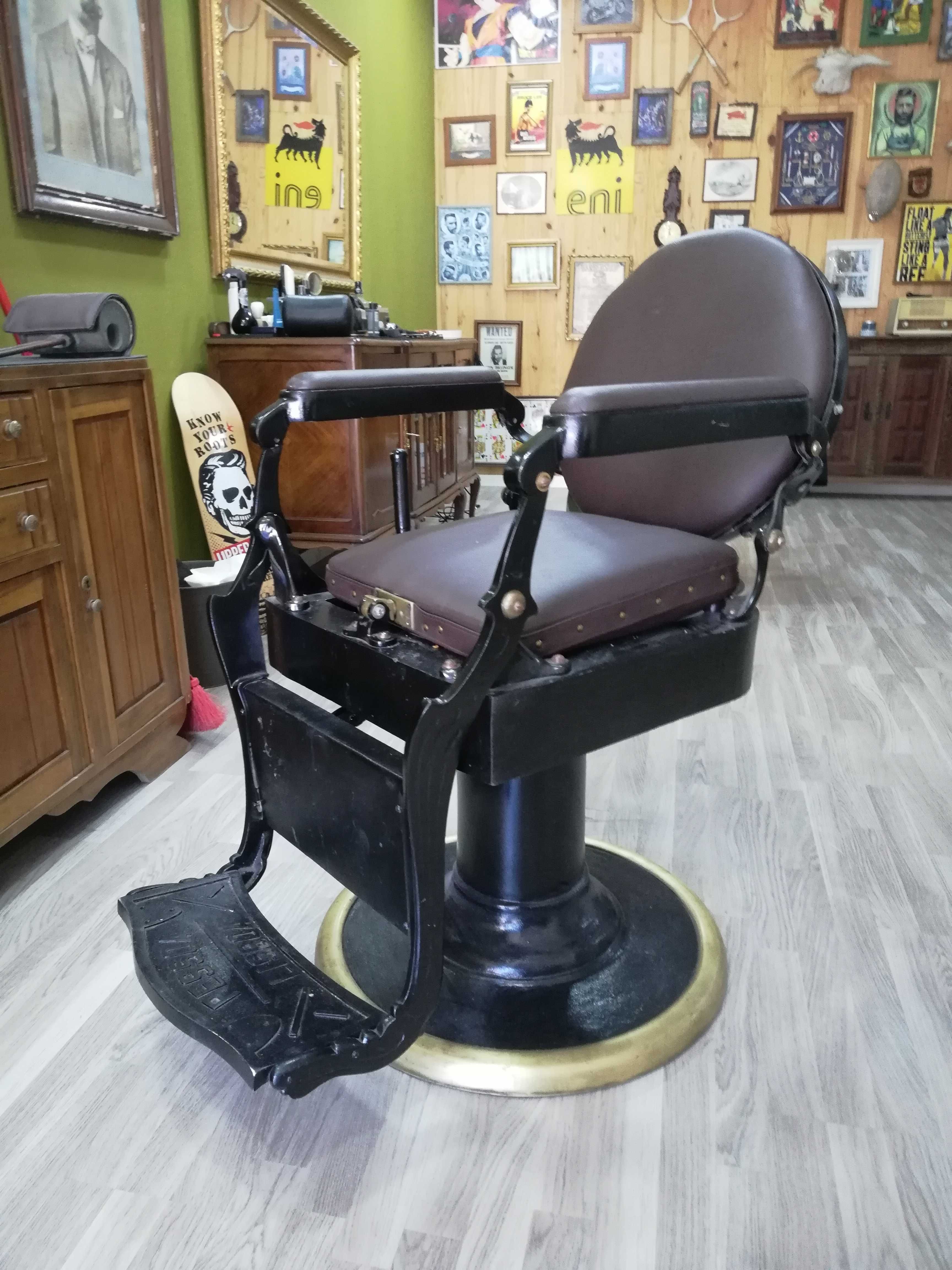 Cadeira barbeiro antiga ( Vintage)