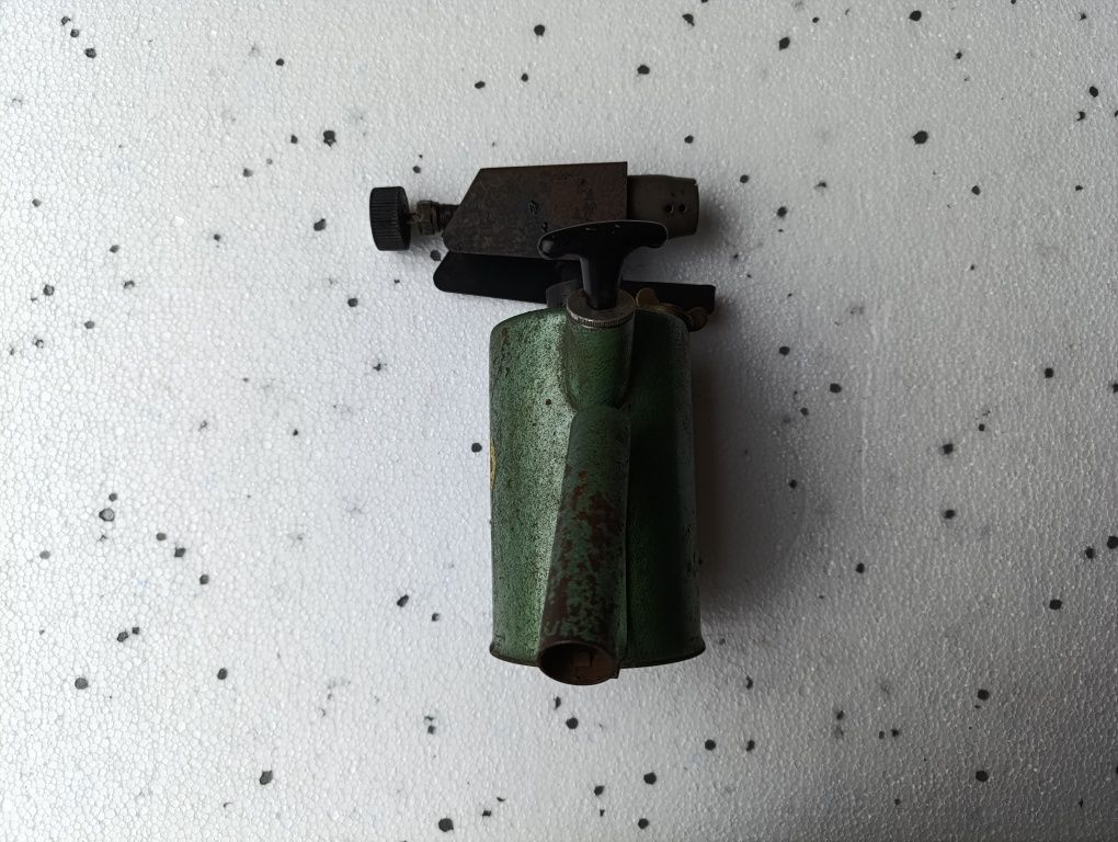 Lampa na benzynę ludlampa lampa benzynowa z czasów PRL
