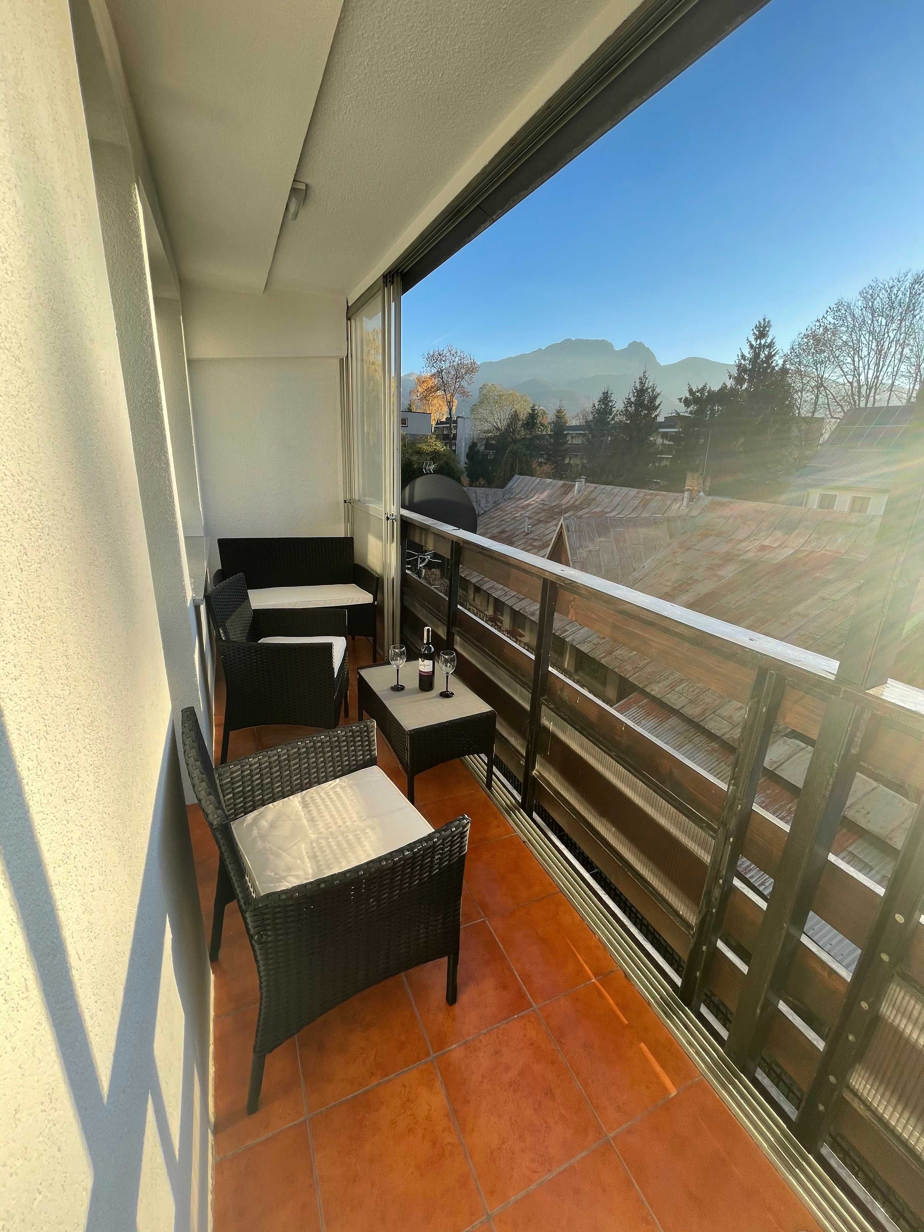 Apartament "U Janicka" z widokiem na Giewont, 100m od Krupówek