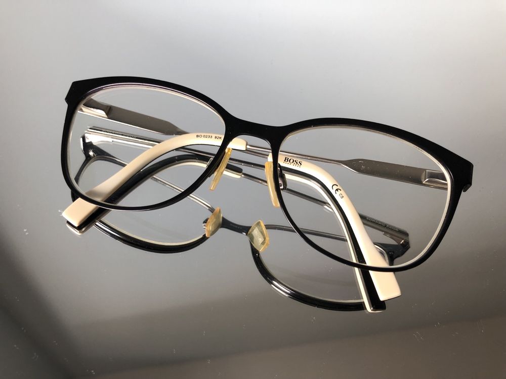 Oprawki okulary korekcyjne Hugo Boss 0233 z etui