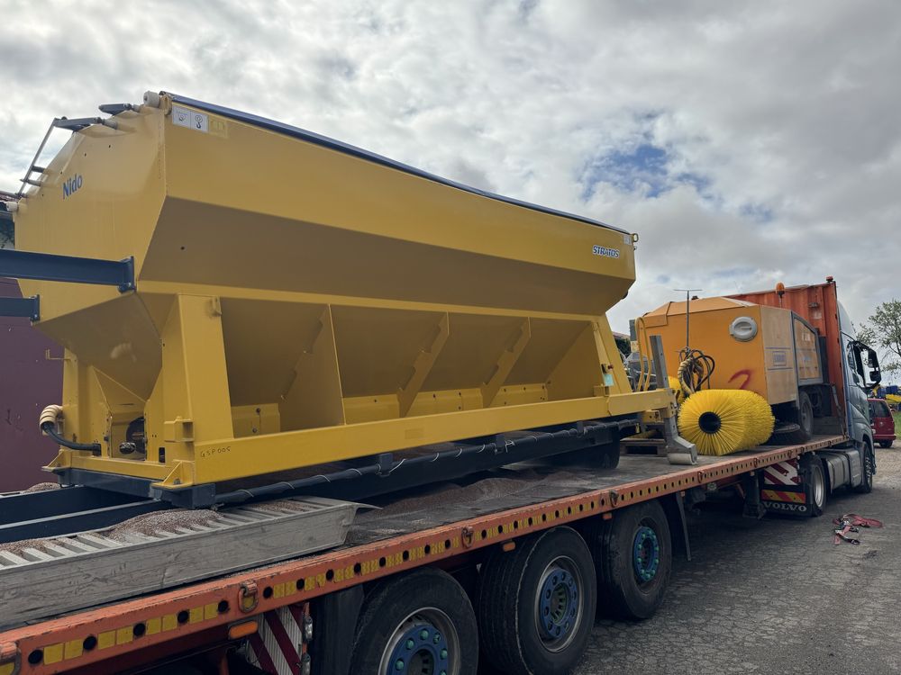 Schmidt Stratos 9m3 TAŚMA piaskarka solarka spreader streu Nido salt
