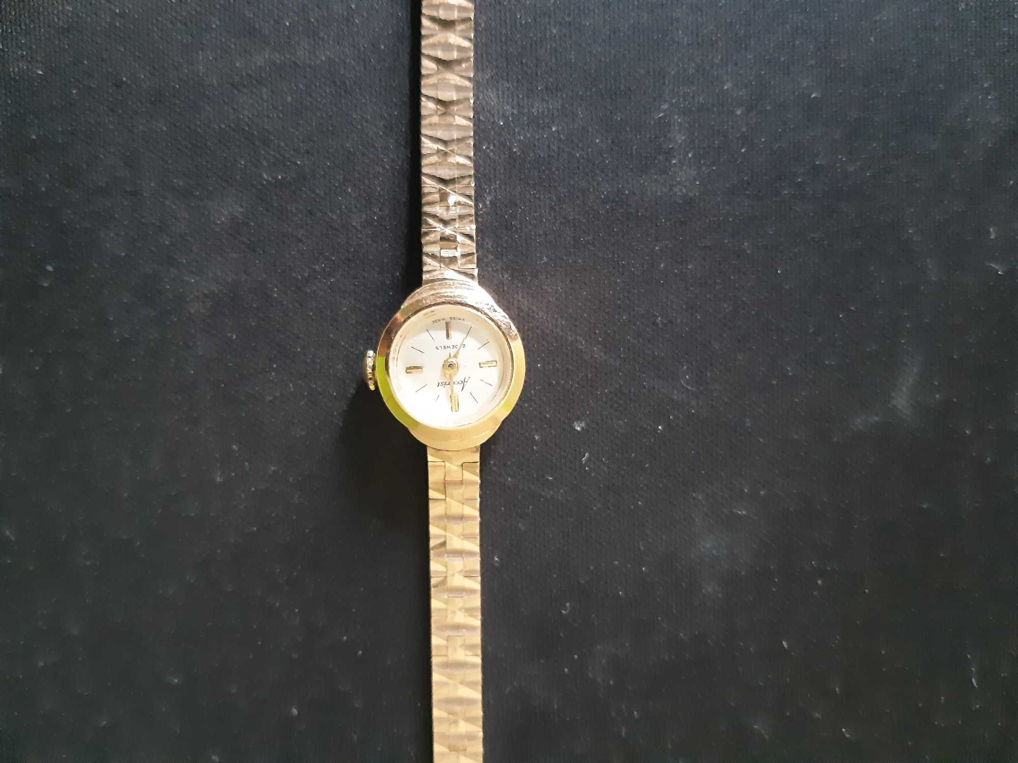 Złoty zegarek ACCURIST pr. 375 9K