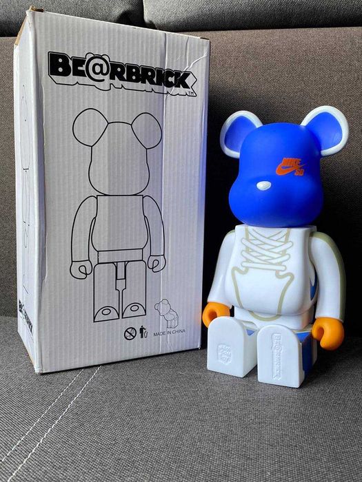 Bearbrick NIKE SB WHITE BLUE 28 cm (бірбрік) колекційна іграшка