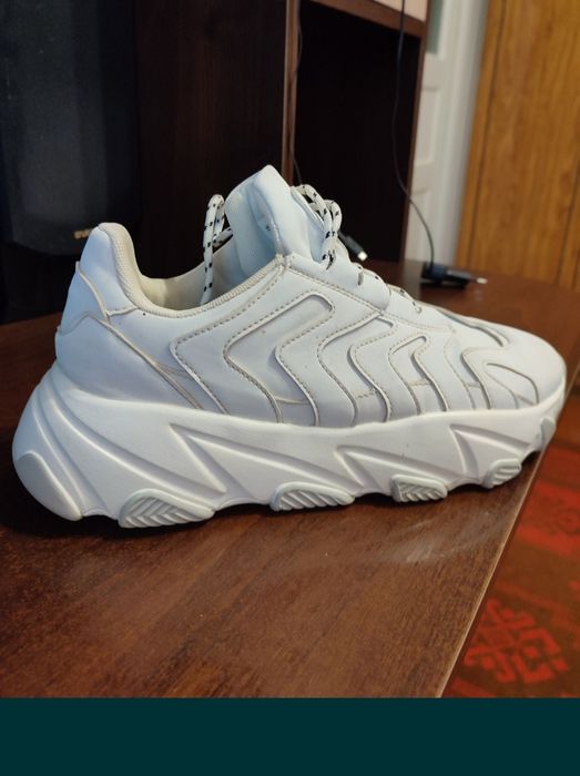 Чоловічі кросівки, 42 розмір