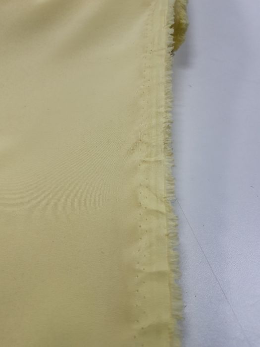 Podszewka jasna żółta szer.150 cm.