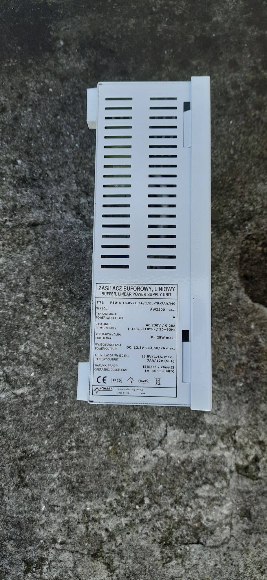 Zasilacz buforowy liniowy firmy pulsar, typ psu-b 13,8v