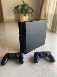 PlayStation 4 500gb + 2 comandos