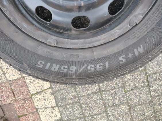 Komplet kół zimowych Sava 195x65 R15