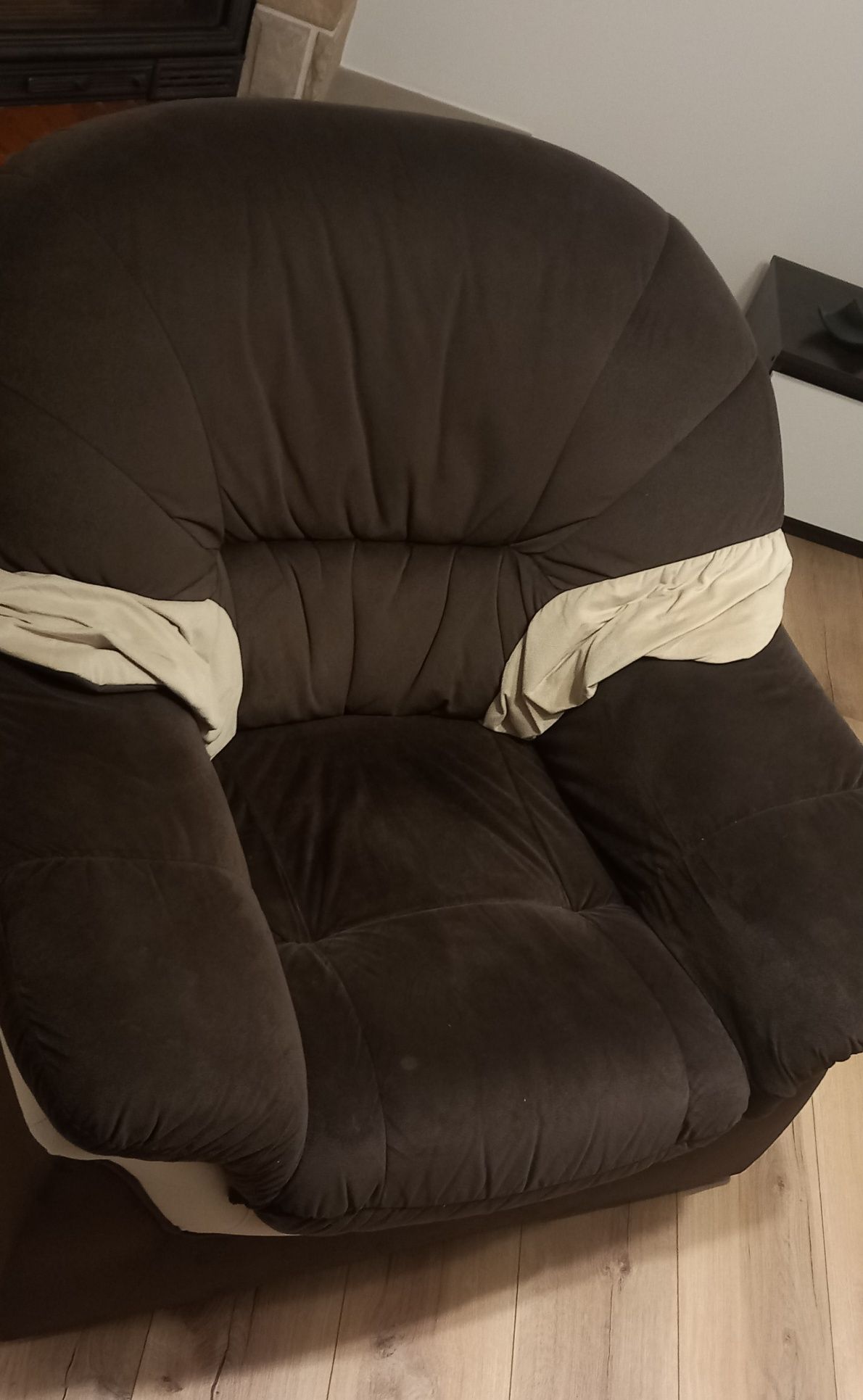 Zestaw sofa dwa fotele